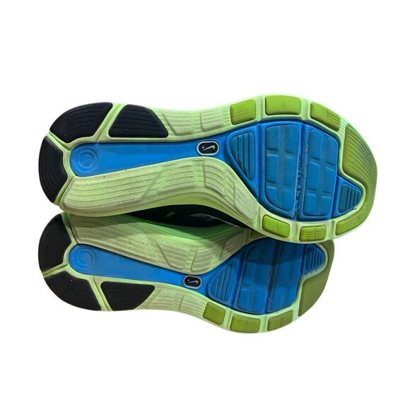 Nike running shoe size 10 - Picture 4 of 7